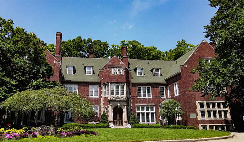Aquinas College Holmdene building 