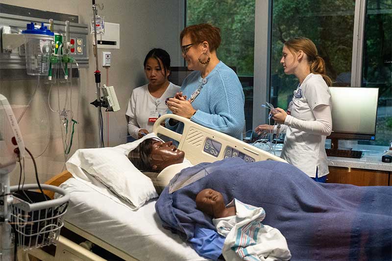 UDM Nursing Students in Aquinas College Sim Lab