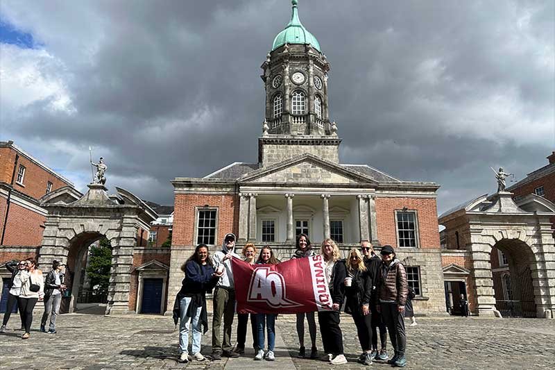 Study abroad students in Ireland